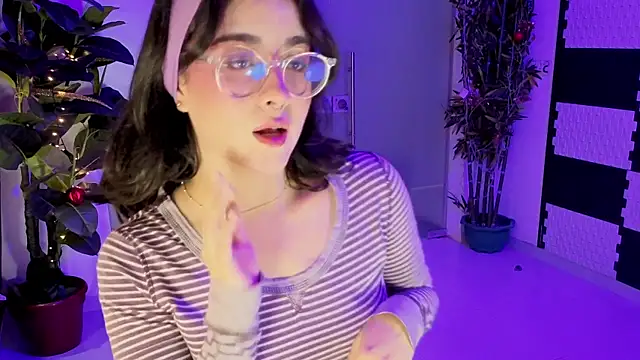 LiLLiAnderson online show from January 10, 2026, 11:45 am