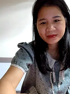 Maria2299 online show from November 17, 2025, 7:19 pm