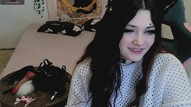 Snapshot of mirana_blade chatting on October 19, 2025, 6:36 am mirana blade online show from October 19, 2025, 6:36 am