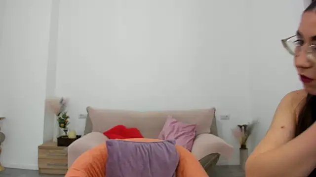 Kylie Kathy online show from September 24, 2025, 6:22 pm