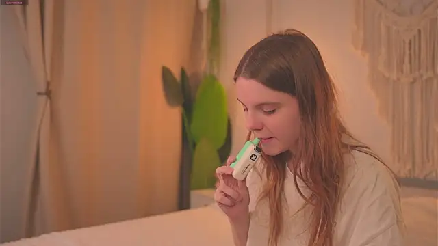 Snapshot of Lu__Lane chatting on October 15, 2025, 8:36 am Lu Lane online show from October 15, 2025, 8:36 am