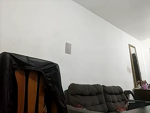 Snapshot of Kellye_hotTs chatting on October 14, 2025, 3:18 am Kellye hotTs online show from October 14, 2025, 3:18 am