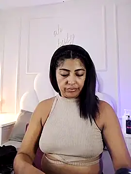 Snapshot of Kaylachannell chatting on July 3, 2026, 3:46 am Kaylachannell online show from July 3, 2026, 3:46 am