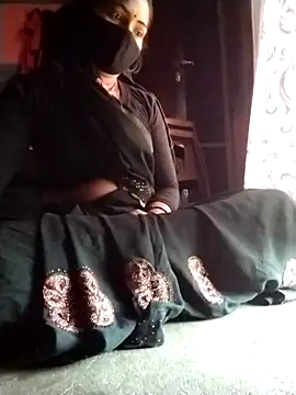 Snapshot of juhijaan2005 chatting on December 19, 2025, 8:32 am juhijaan2005 online show from December 19, 2025, 8:32 am