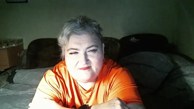 Lana555 online show from April 6, 2026, 10:11 pm