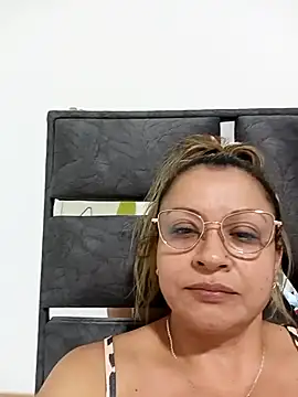 Asuna yuuky online show from September 18, 2025, 12:40 pm