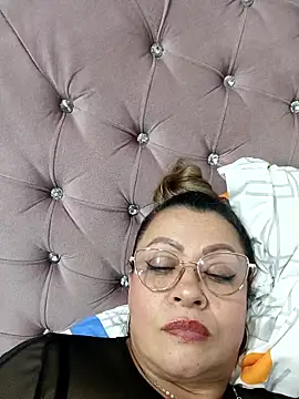 Asuna yuuky online show from April 12, 2026, 11:43 pm