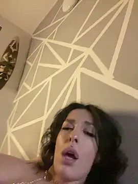 Piggiteablacktea online show from May 23, 2026, 12:05 am