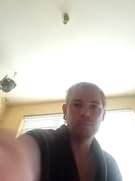 Snapshot of piercingpik chatting on October 11, 2025, 9:19 am piercingpik online show from October 11, 2025, 9:19 am