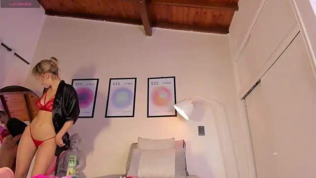 AriaMuse online show from January 7, 2026, 8:00 pm