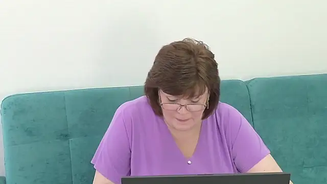 Sandra Sunrise online show from November 15, 2025, 8:33 am