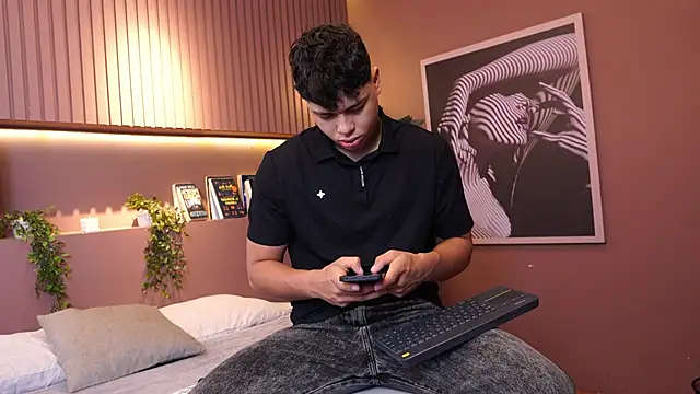 Ethan occonor online show from April 14, 2026, 12:11 pm