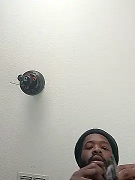 Snapshot of Kaalum561 chatting on January 12, 2026, 1:27 pm Kaalum561 online show from January 12, 2026, 1:27 pm