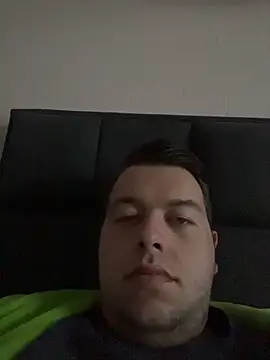 Lars2306 online show from February 2, 2026, 4:06 pm