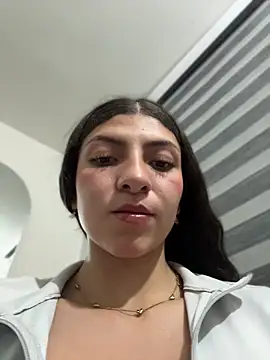 arieel  722 online show from April 11, 2026, 3:22 am