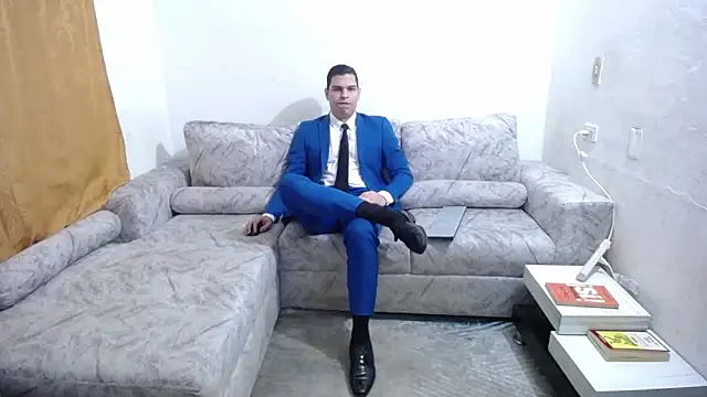 Victor Maitland online show from October 31, 2025, 7:59 pm