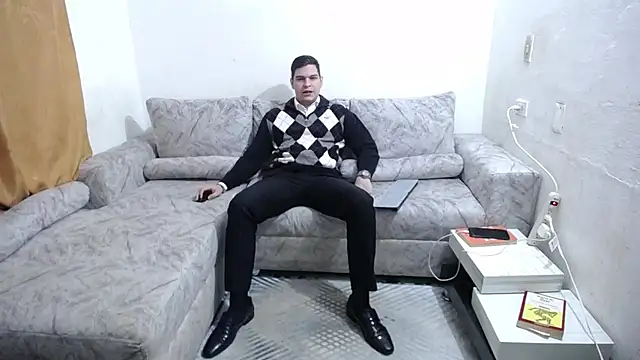 Victor Maitland online show from February 3, 2026, 7:41 pm