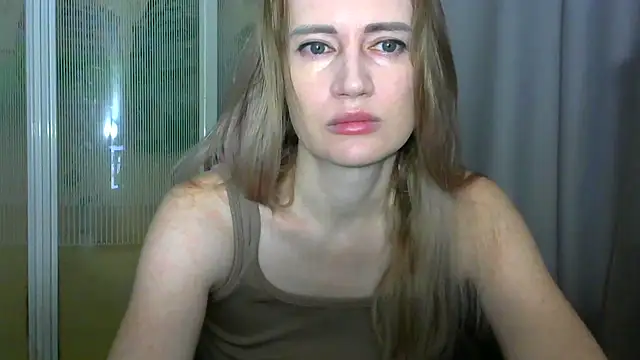 JessFoxxx online show from February 4, 2026, 3:12 am