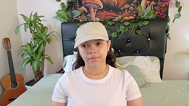 Snapshot of Amanda_sweet chatting on March 2, 2026, 11:39 am Amanda sweet online show from March 2, 2026, 11:39 am