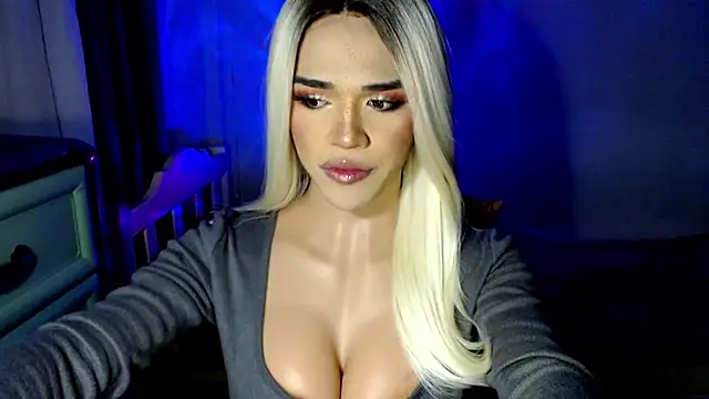 lusciousgirlx online show from December 2, 2025, 5:13 am