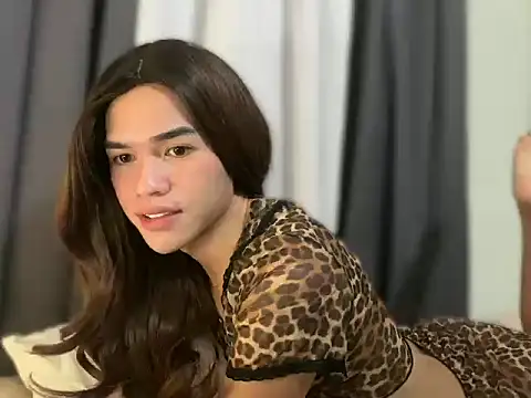 Snapshot of lusciousgirlx chatting on May 25, 2026, 8:15 pm lusciousgirlx online show from May 25, 2026, 8:15 pm