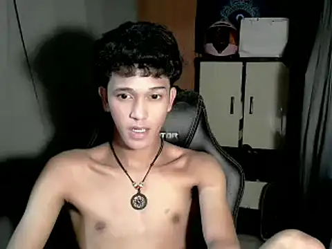 kenbigcockxx online show from November 23, 2025, 6:19 pm