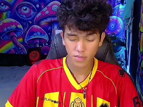 kenbigcockxx online show from June 1, 2026, 2:02 am