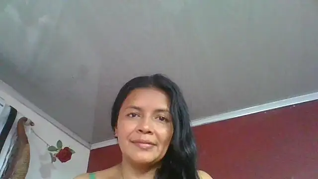 DianaOchoa  online show from May 8, 2026, 7:30 pm