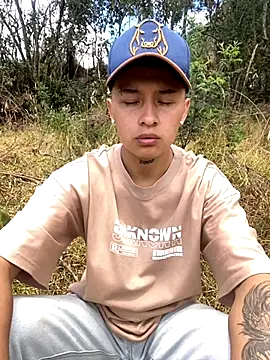 Snapshot of Archie-Davis chatting on September 22, 2025, 3:47 pm Archie-Davis online show from September 22, 2025, 3:47 pm