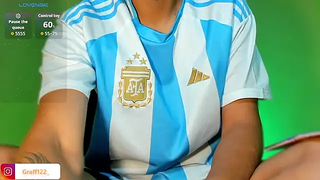 Snapshot of Archie-Davis chatting on October 19, 2025, 12:39 pm Archie-Davis online show from October 19, 2025, 12:39 pm