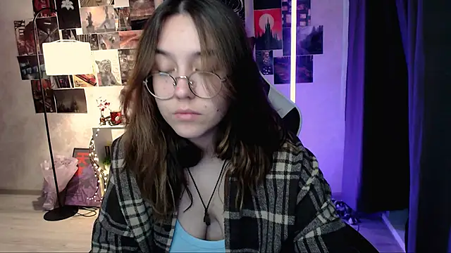 Snapshot of ameliameadd chatting on September 9, 2025, 6:46 am ameliameadd online show from September 9, 2025, 6:46 am