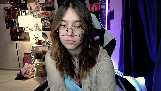 Snapshot of ameliameadd chatting on September 18, 2025, 7:32 am ameliameadd online show from September 18, 2025, 7:32 am