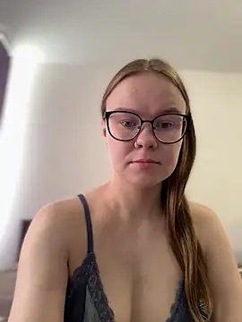  CherryBloom  online show from April 19, 2026, 7:51 am