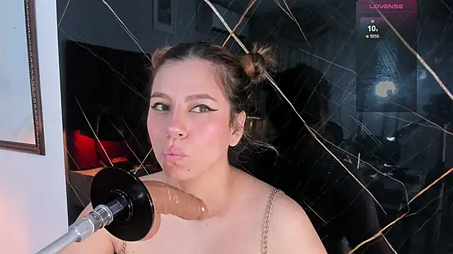 Snapshot of abby_blond_ chatting on February 8, 2026, 12:30 pm abby blond online show from February 8, 2026, 12:30 pm