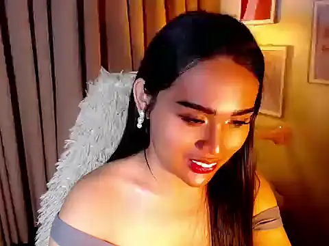 urmidnightcravingsxx online show from May 26, 2026, 3:19 pm