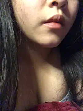 Snapshot of Tiiahpu chatting on November 28, 2025, 9:28 pm Tiiahpu online show from November 28, 2025, 9:28 pm