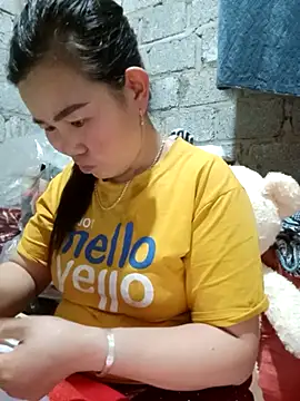 jienrrr online show from October 31, 2025, 1:06 am