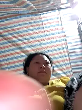 yoowwmr online show from November 7, 2025, 4:51 pm