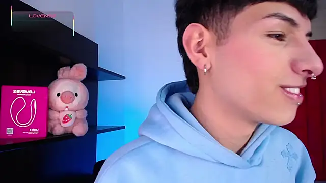 Ezra Storm online show from January 6, 2026, 4:16 am