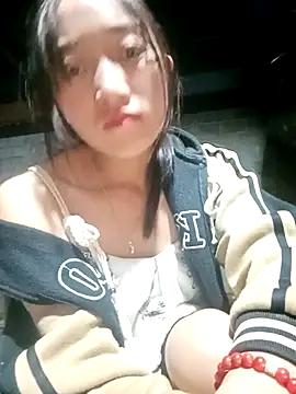 Snapshot of Zhan99999 chatting on October 24, 2025, 1:40 pm Zhan99999 online show from October 24, 2025, 1:40 pm