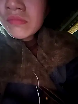 Snapshot of Zhan99999 chatting on November 12, 2025, 6:58 am Zhan99999 online show from November 12, 2025, 6:58 am