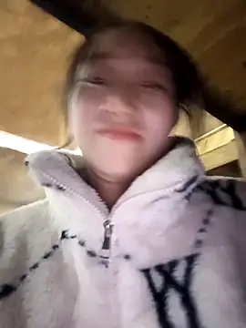 Snapshot of Zhan99999 chatting on December 2, 2025, 12:32 pm Zhan99999 online show from December 2, 2025, 12:32 pm