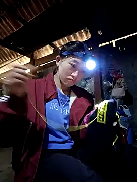 Snapshot of Zhan99999 chatting on December 15, 2025, 3:44 am Zhan99999 online show from December 15, 2025, 3:44 am