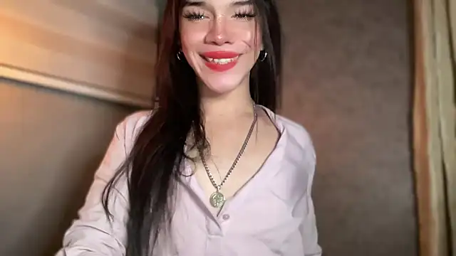 Misselliefayexxx online show from April 23, 2026, 3:08 am