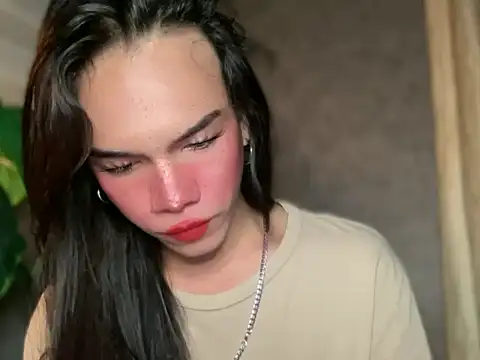 Snapshot of Misselliefayexxx chatting on June 3, 2026, 12:24 am Misselliefayexxx online show from June 3, 2026, 12:24 am