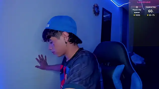 Snapshot of Jostin18 chatting on November 5, 2025, 12:38 pm Jostin18 online show from November 5, 2025, 12:38 pm