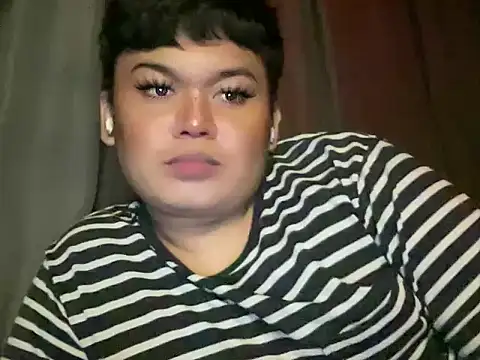 RedHead Thalia online show from January 12, 2026, 10:15 pm