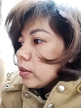 LuxiLuxi18x online show from February 9, 2026, 5:55 am