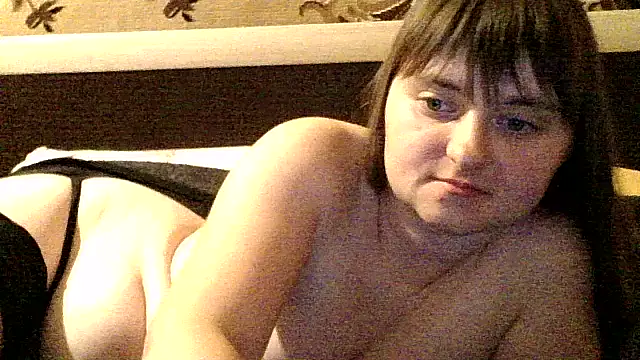 LuckyLust11 online show from September 28, 2025, 3:28 pm