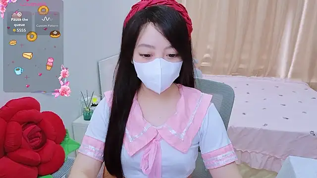 -MinaYoung- online show from October 14, 2025, 8:04 am